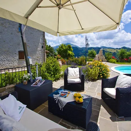 Nice In With Shared Swimming Pool شقة