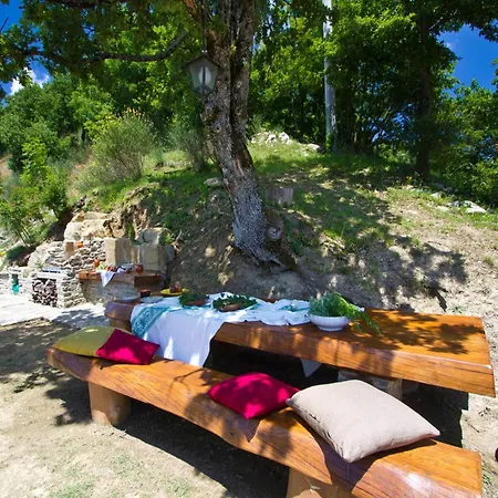 Nice In With Shared Swimming Pool Apartment Apecchio
