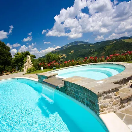 Nice In With Shared Swimming Pool Apartment