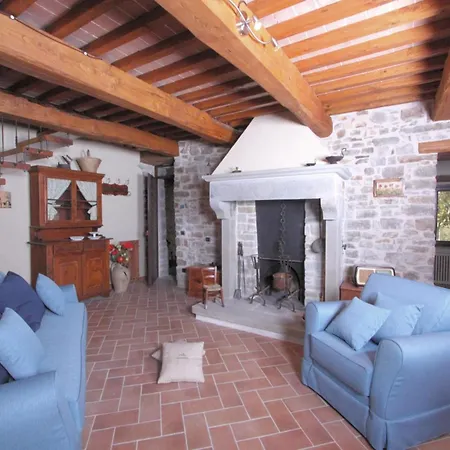 Nice In With Shared Swimming Pool Apartment