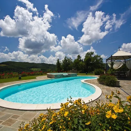 Nice In With Shared Swimming Pool * Apecchio